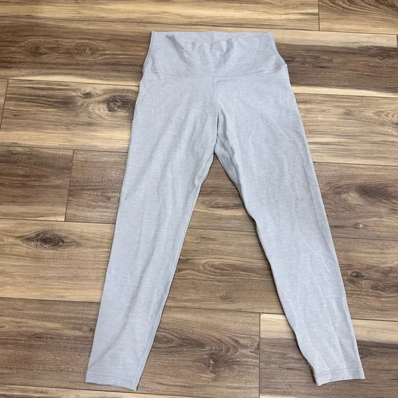 ARITZIA BUTTER Cheeky Hi-Rise Legging EUC Heather Chrome Gray Sz 10 - Picture 9 of 9